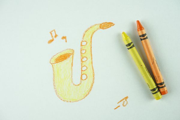 🖍️ How to Draw: A Saxophone